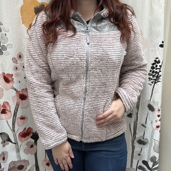 Girl’s The North Face Oso Fuzzy Pink & Grey Striped Full Zipper Jacket. Size XL - Picture 3 of 16
